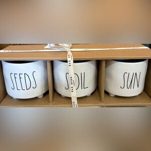 Rae Dunn White Planter Set